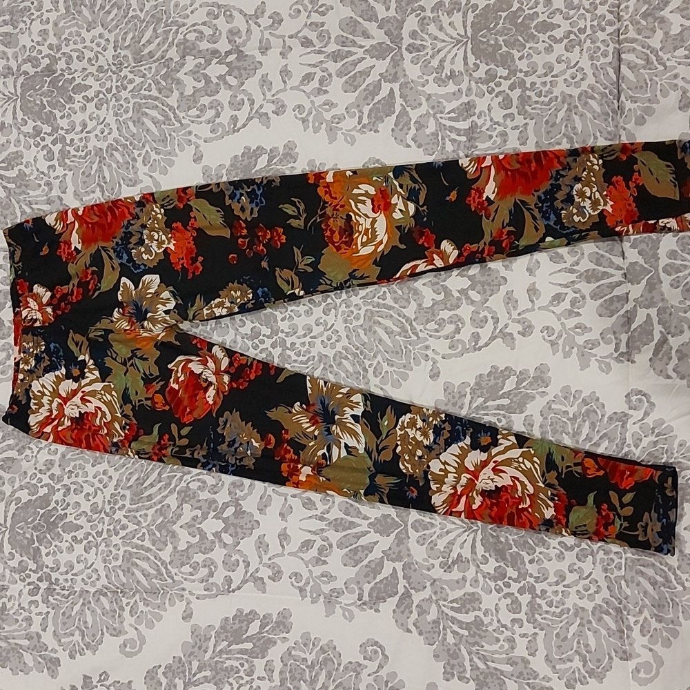 Beautiful Flowered leggings